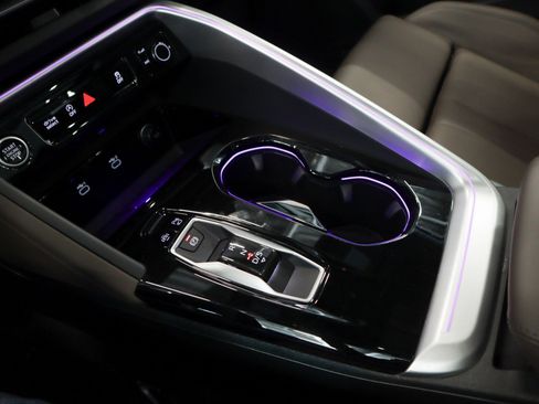 Certified 2025 Audi Q5 Premium Plus w/ Premium Plus image 24