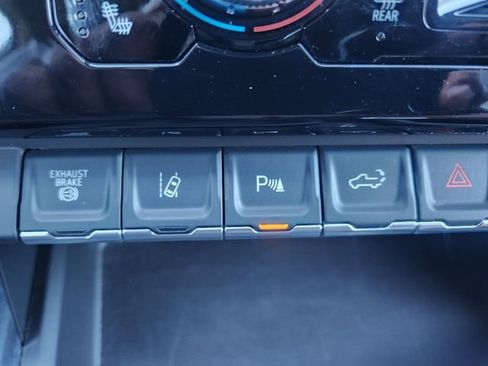 Used 2025 GMC Sierra 3500 Denali Ultimate AWD/4WD image 30