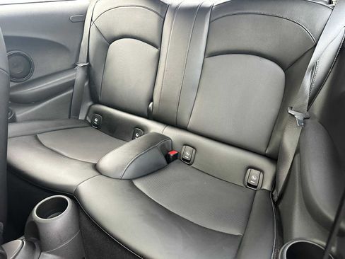 Used 2017 MINI Cooper 2-Door Hardtop image 14