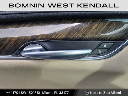 Used 2019 Cadillac XT5 FWD image 24