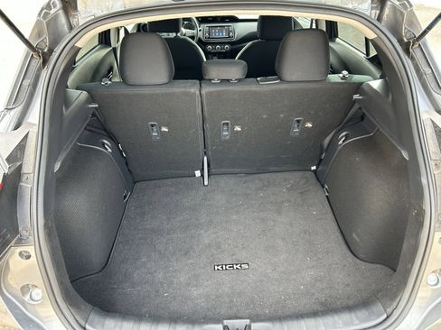 Used 2024 Nissan Kicks S image 11