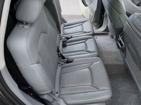 Used 2018 Audi Q7 3.0T Prestige image 8