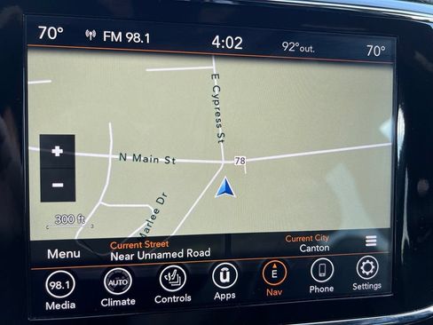 Used 2022 Jeep Grand Cherokee Limited AWD/4WD image 40