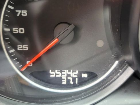 Used 2016 Porsche Panamera 4 image 35