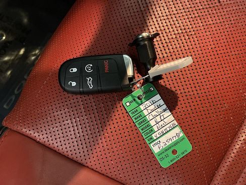Used 2016 Dodge Challenger R/T Plus RWD image 29