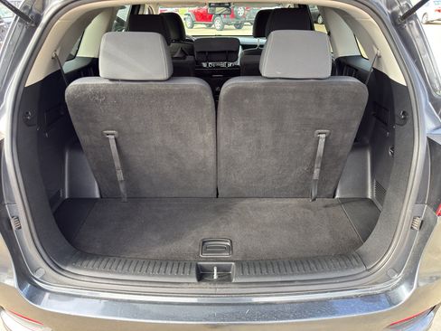 Used 2020 Kia Sorento LX FWD image 12