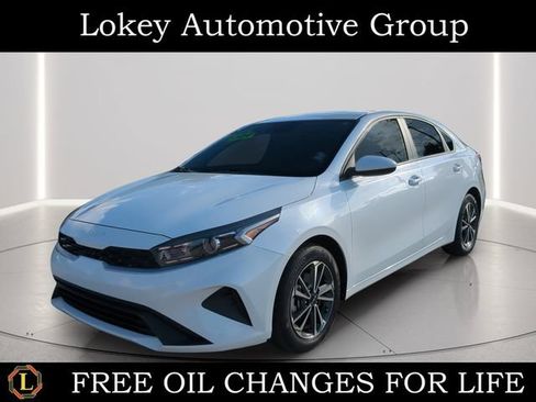 Certified 2024 Kia Forte LXS FWD image 1