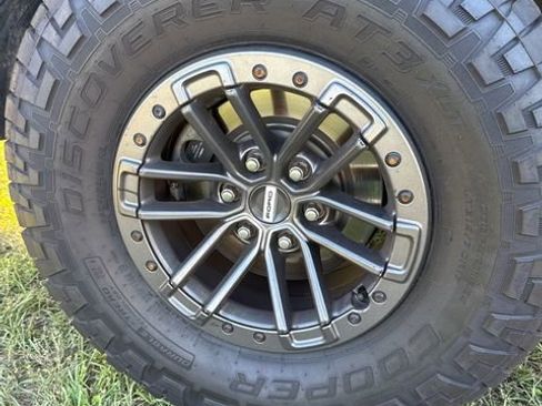 Used 2020 Ford F150 Raptor w/ Equipment Group 802A Luxury AWD/4WD image 13