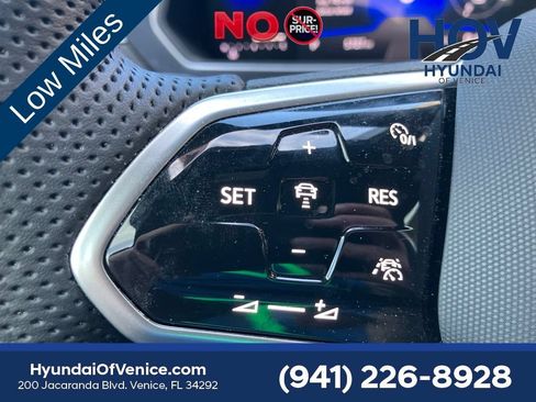 Used 2024 Volkswagen Tiguan SE R-Line FWD image 23