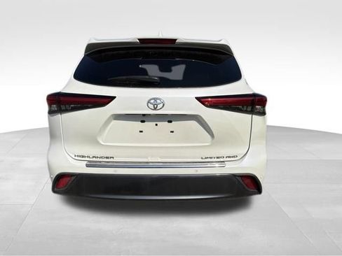 Used 2021 Toyota Highlander Limited AWD/4WD image 6