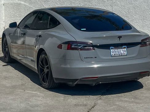 Used 2013 Tesla Model S image 9