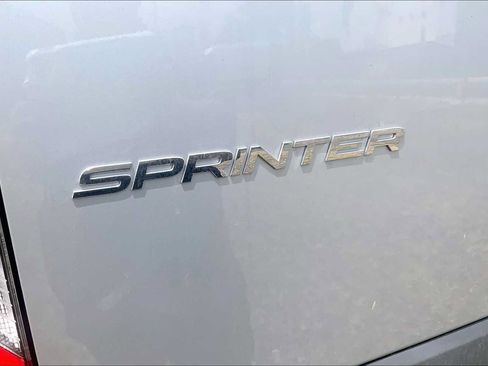 Used 2025 Mercedes-Benz Sprinter 2500 image 15
