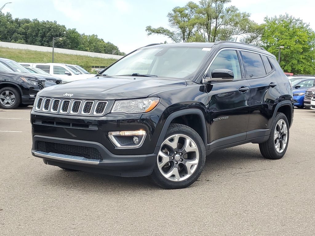 Used 2018 Jeep Compass Limited w/ Navigation Group AWD/4WD image 33
