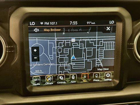 Used 2023 Jeep Wrangler Unlimited Sahara AWD/4WD image 21