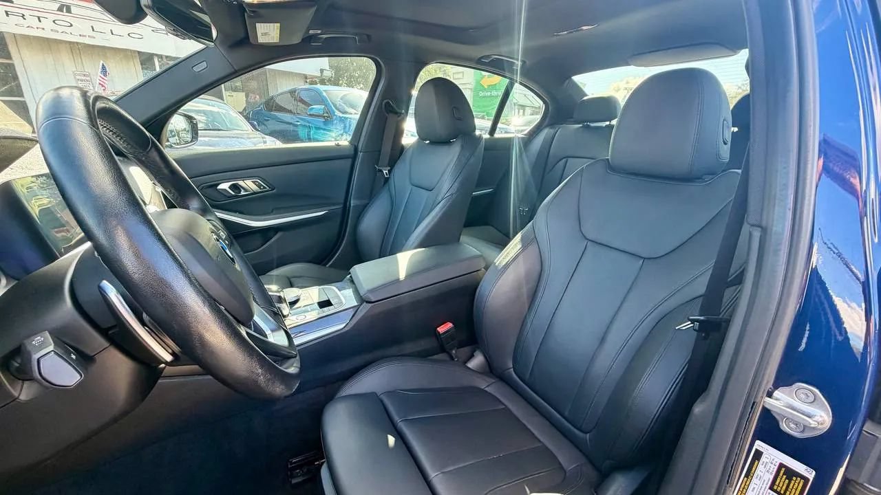 Used 2019 BMW 330i xDrive Sedan AWD/4WD image 11