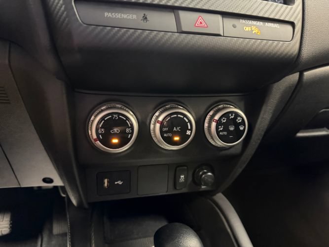 Used 2025 Mitsubishi Outlander Sport AWD image 17