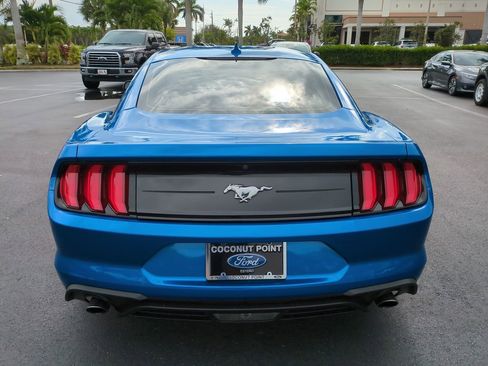 Certified 2021 Ford Mustang Coupe image 5