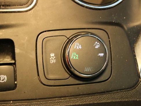 Used 2019 Chevrolet Traverse RS image 27