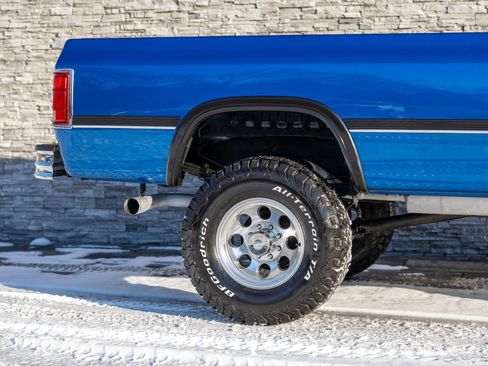 Used 1992 Dodge D/W Truck 250 image 11