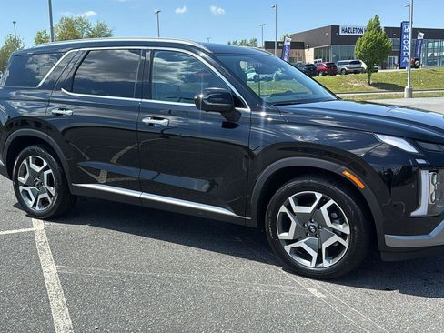 Used 2025 Hyundai Palisade SEL AWD/4WD image 2