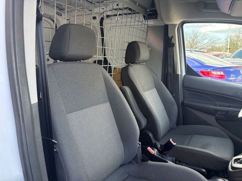 Used 2016 Ford Transit Connect XL image 16