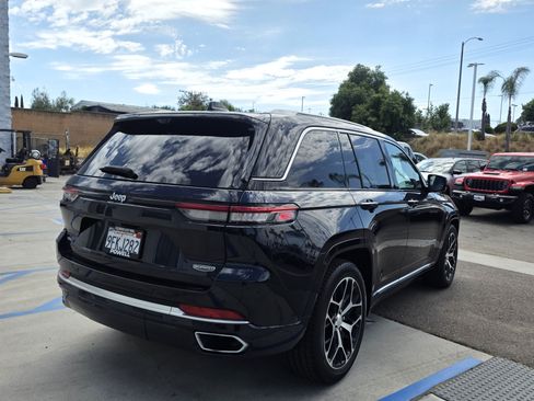 Certified 2022 Jeep Grand Cherokee Summit 4xe AWD/4WD image 5