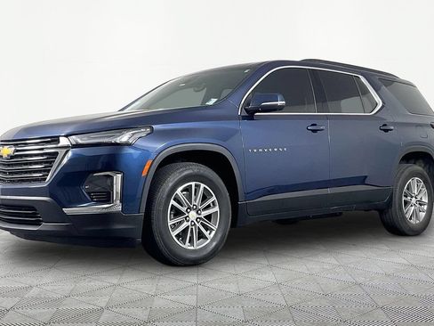 Used 2023 Chevrolet Traverse LT FWD image 1