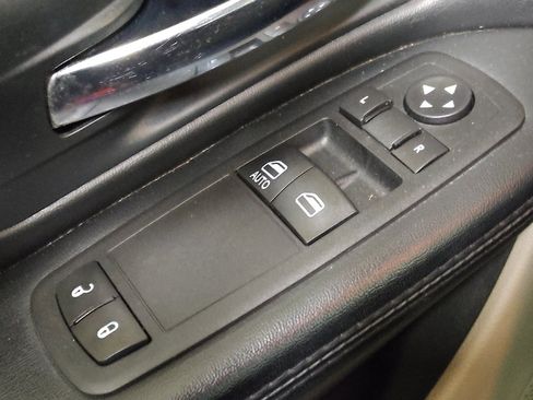Used 2016 Dodge Grand Caravan SE w/ Quick Order Package 29E SE FWD image 27