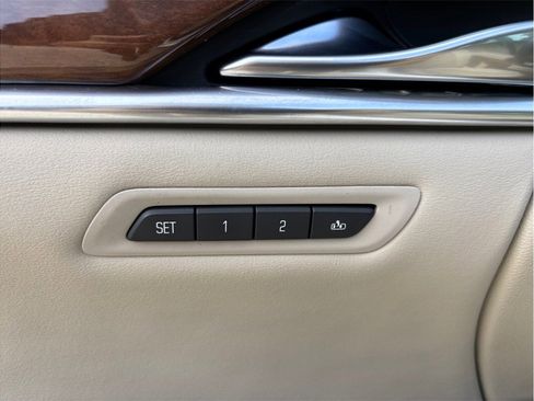 Used 2019 Cadillac XTS Luxury image 23