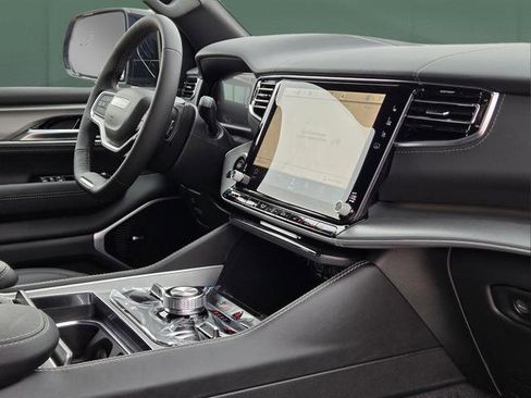 New 2026 Jeep Grand Wagoneer Limited AWD/4WD image 9