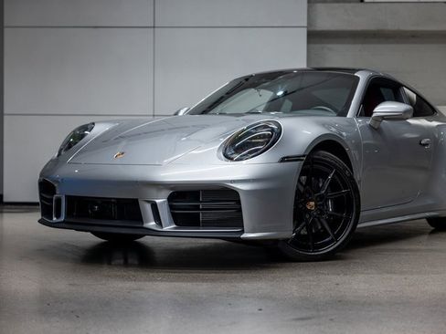 Used 2025 Porsche 911 Carrera image 22