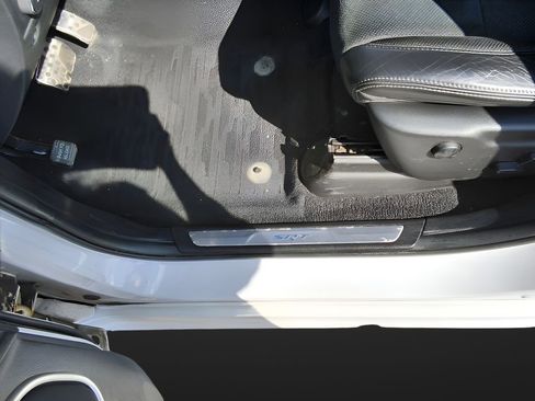 Used 2019 Jeep Grand Cherokee SRT AWD/4WD image 10