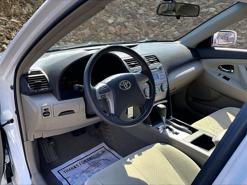 Used 2009 Toyota Camry CE image 12