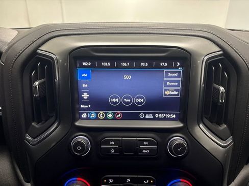 Used 2020 Chevrolet Silverado 1500 LT Trail Boss image 39