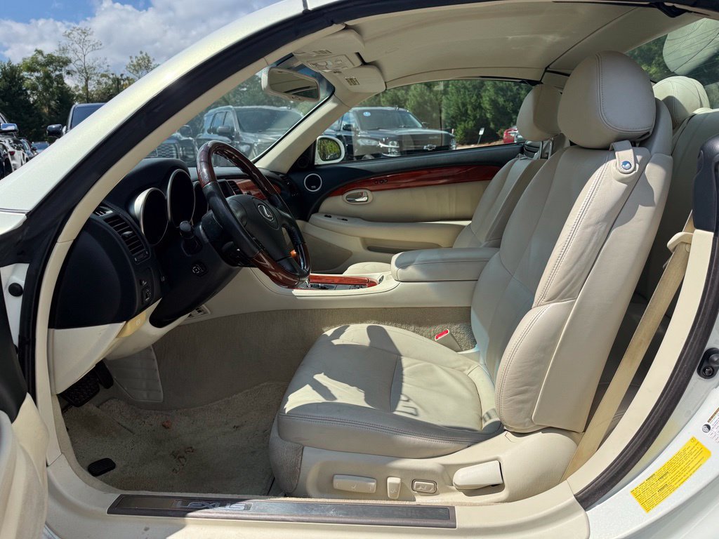 Used 2006 Lexus SC 430 Convertible RWD image 8