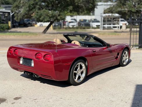 Used 2004 Chevrolet Corvette Convertible w/ Preferred Equipment Group image 4