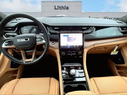 New 2025 Jeep Grand Cherokee L Summit image 11