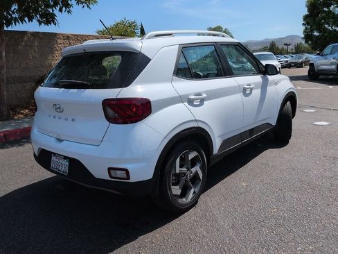 Certified 2026 Hyundai Venue SEL FWD image 7