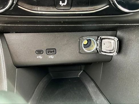 Used 2024 Buick Encore GX Preferred AWD/4WD image 14
