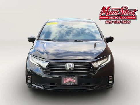 Used 2023 Honda Odyssey Sport image 2