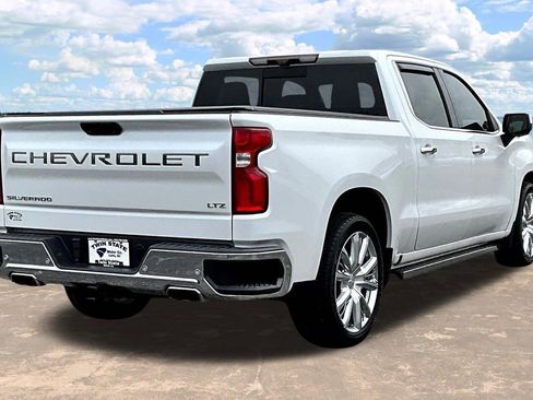 Used 2021 Chevrolet Silverado 1500 LTZ w/ LTZ Premium Package AWD/4WD image 8