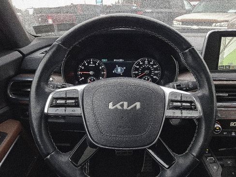 Used 2022 Kia Telluride SX w/ SX Prestige Package image 24