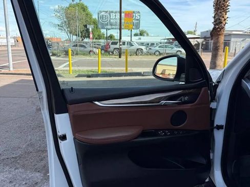 Used 2014 BMW X5 xDrive35i image 17