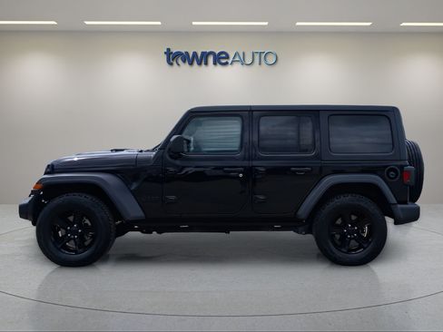 Used 2020 Jeep Wrangler Unlimited Sport AWD/4WD image 2