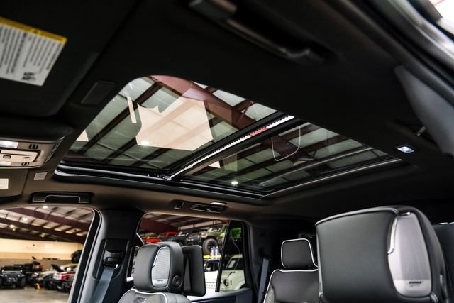 Used 2026 GMC Yukon AT4 Ultimate AWD/4WD image 16