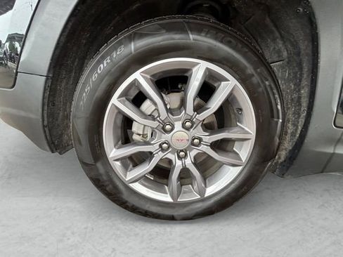 Used 2024 GMC Terrain SLT AWD/4WD image 29