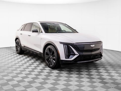 Certified 2024 Cadillac Lyriq Sport w/ Nappa Leather Package image 8