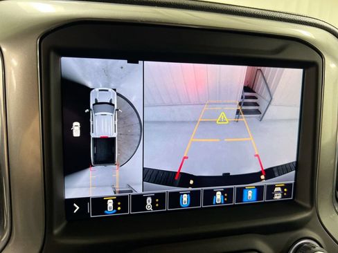 Used 2021 Chevrolet Silverado 2500 LTZ w/ LTZ Plus Package AWD/4WD image 15
