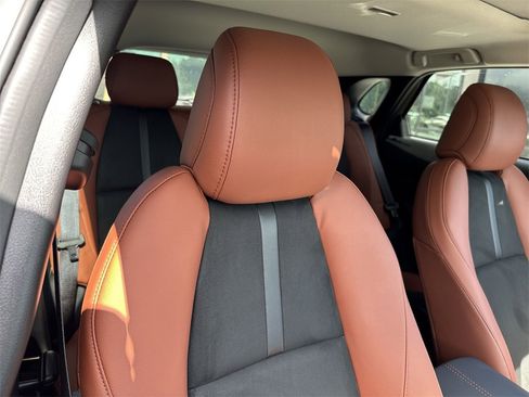 New 2024 MAZDA CX-30 Carbon image 48