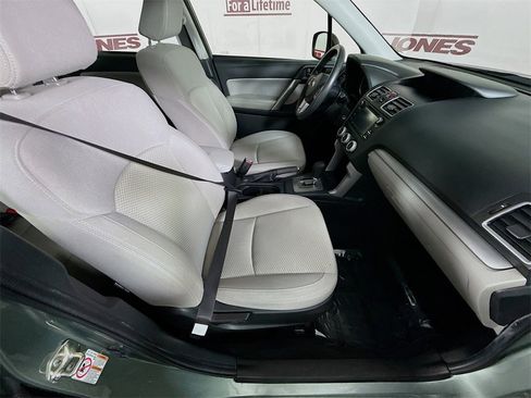 Used 2018 Subaru Forester 2.5i w/ Alloy Wheel Package image 28